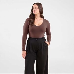 Nuuds Coffee scoop neck Long Sleeve Bodysuit